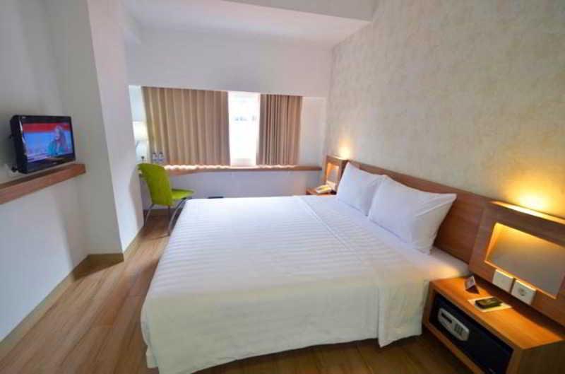 Whiz Hotel Cikini Τζακάρτα Εξωτερικό φωτογραφία